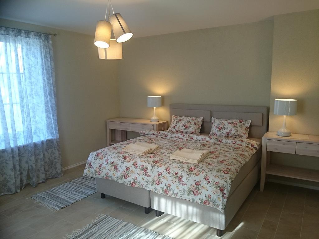 Virulase Holiday Home Toila Rum bild